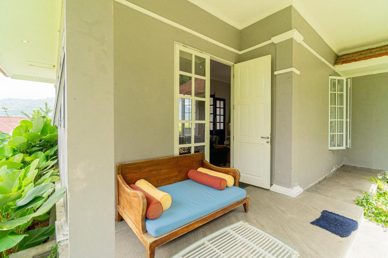 Four Monkeys House By Bukit Vista Villa